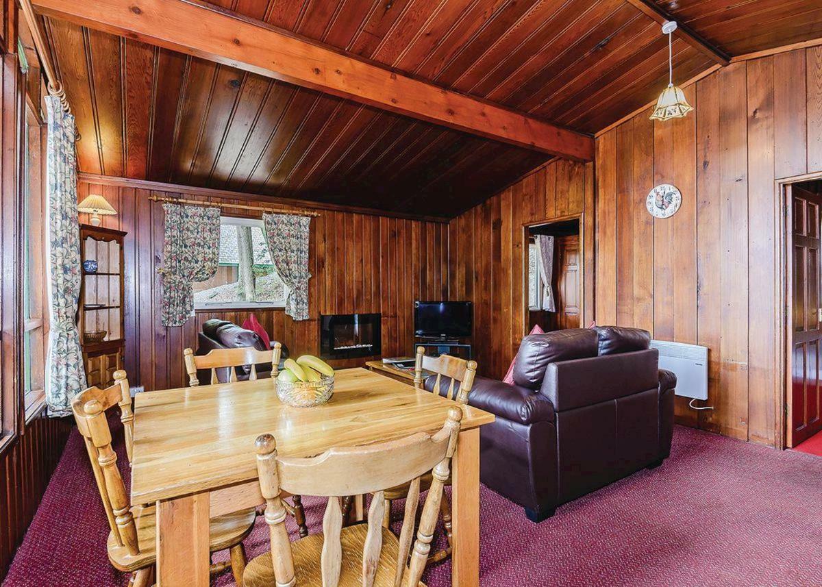 Penllwyn Lodges モントゴメリー エクステリア 写真